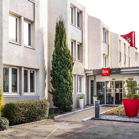 Hotel Ibis Arles Esterno foto