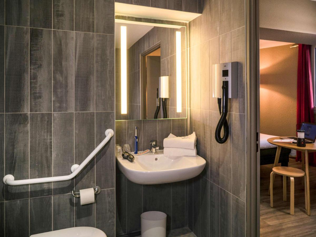 Hotel Ibis Arles Esterno foto