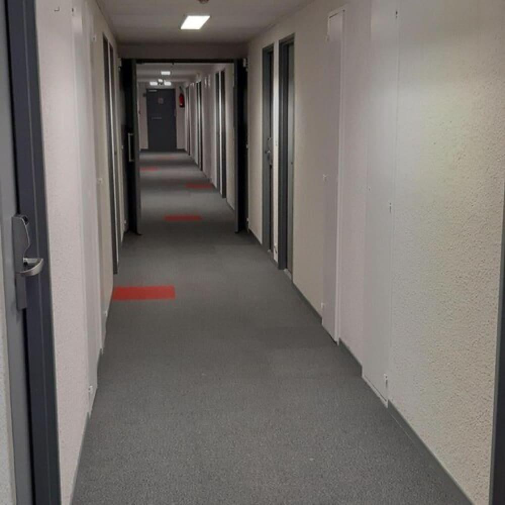 Hotel Ibis Arles Esterno foto