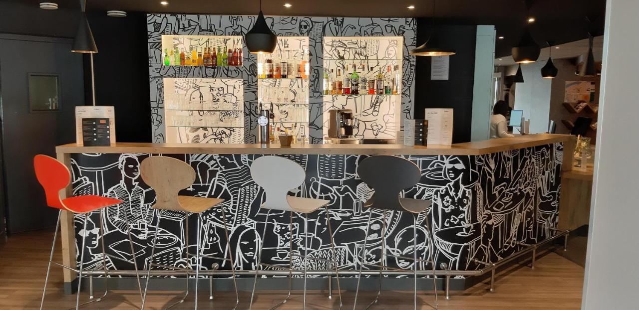 Hotel Ibis Arles Esterno foto