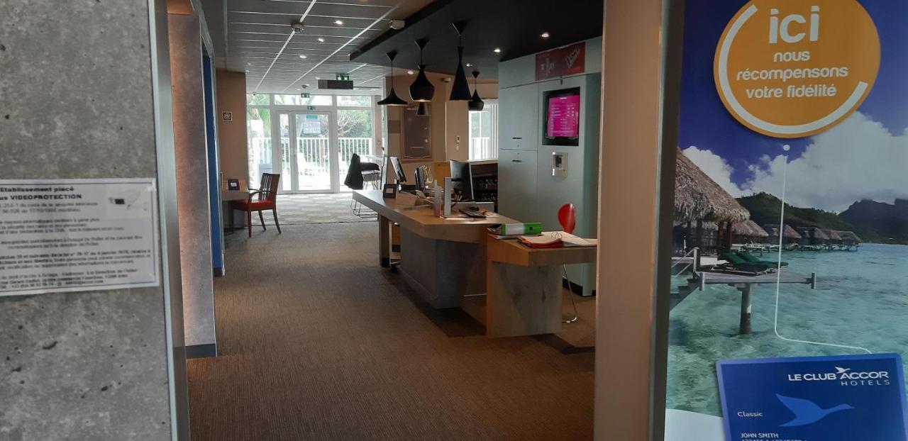 Hotel Ibis Arles Esterno foto